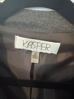 Kasper charcoal Jacket with Subtle Black Lining